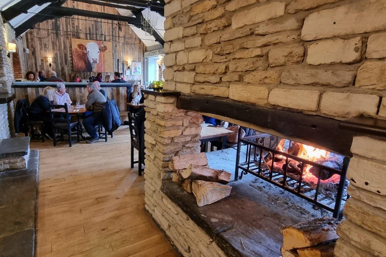 Priory Inn Tetbury Eksteriør billede