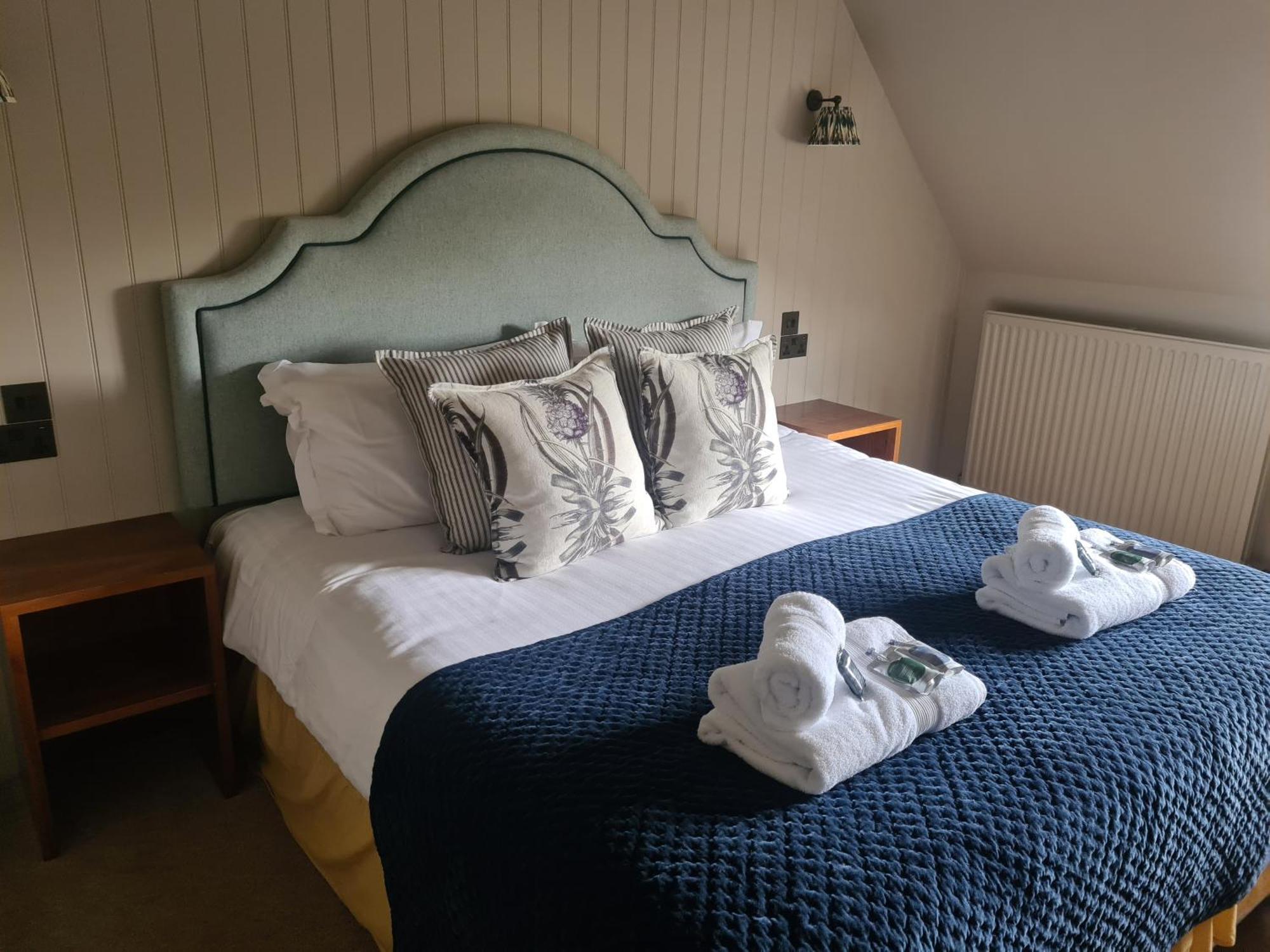 Priory Inn Tetbury Eksteriør billede